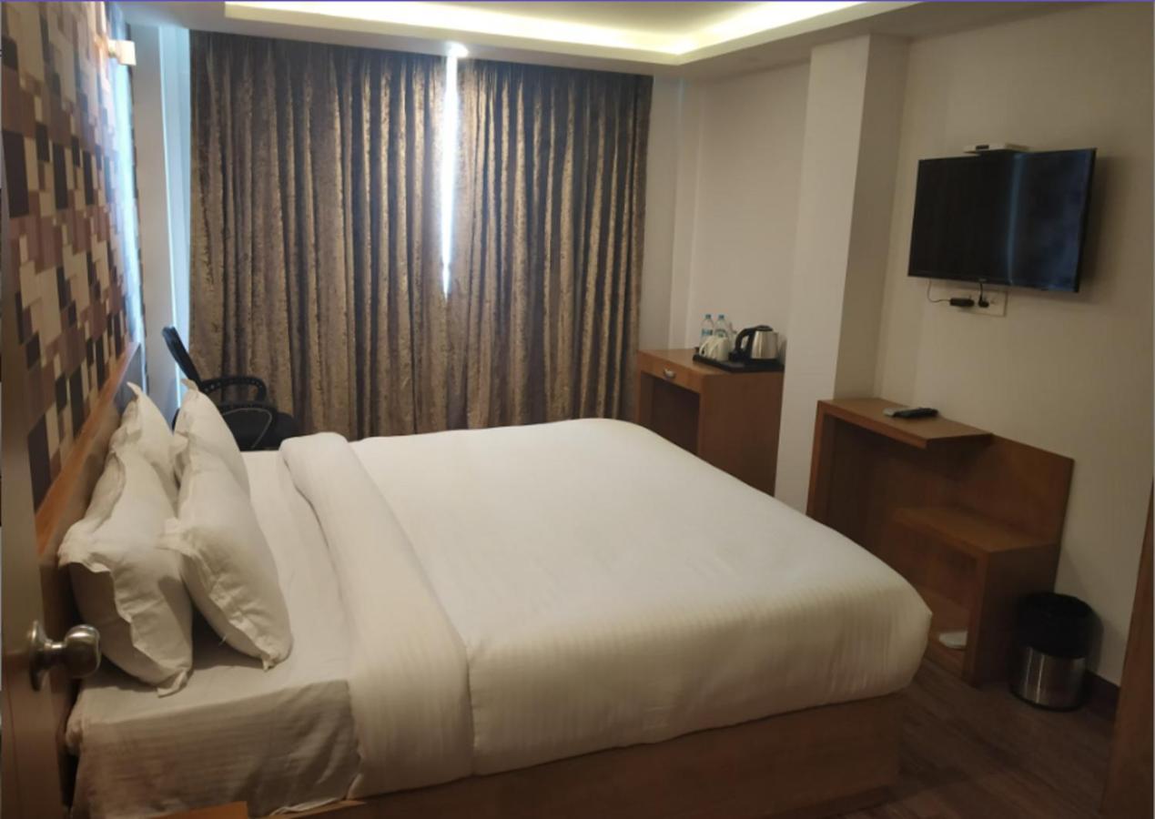 Yashshree Mussoorie Mall Road Ngoại thất bức ảnh
