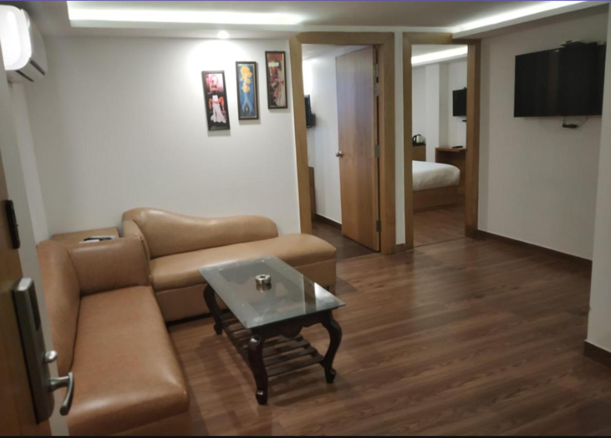 Yashshree Mussoorie Mall Road Ngoại thất bức ảnh