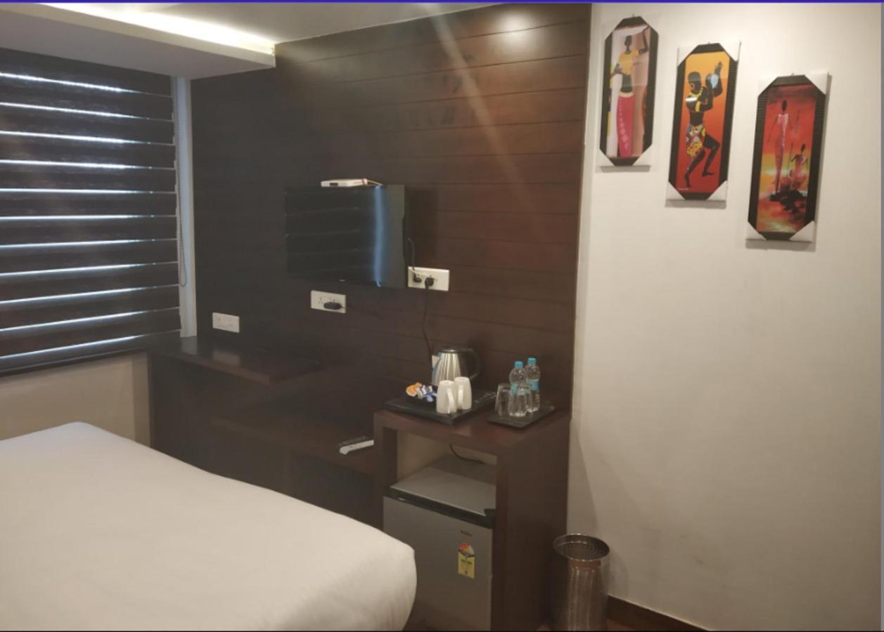 Yashshree Mussoorie Mall Road Ngoại thất bức ảnh