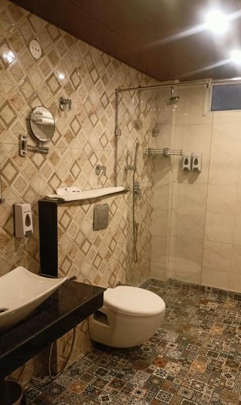 Yashshree Mussoorie Mall Road Ngoại thất bức ảnh