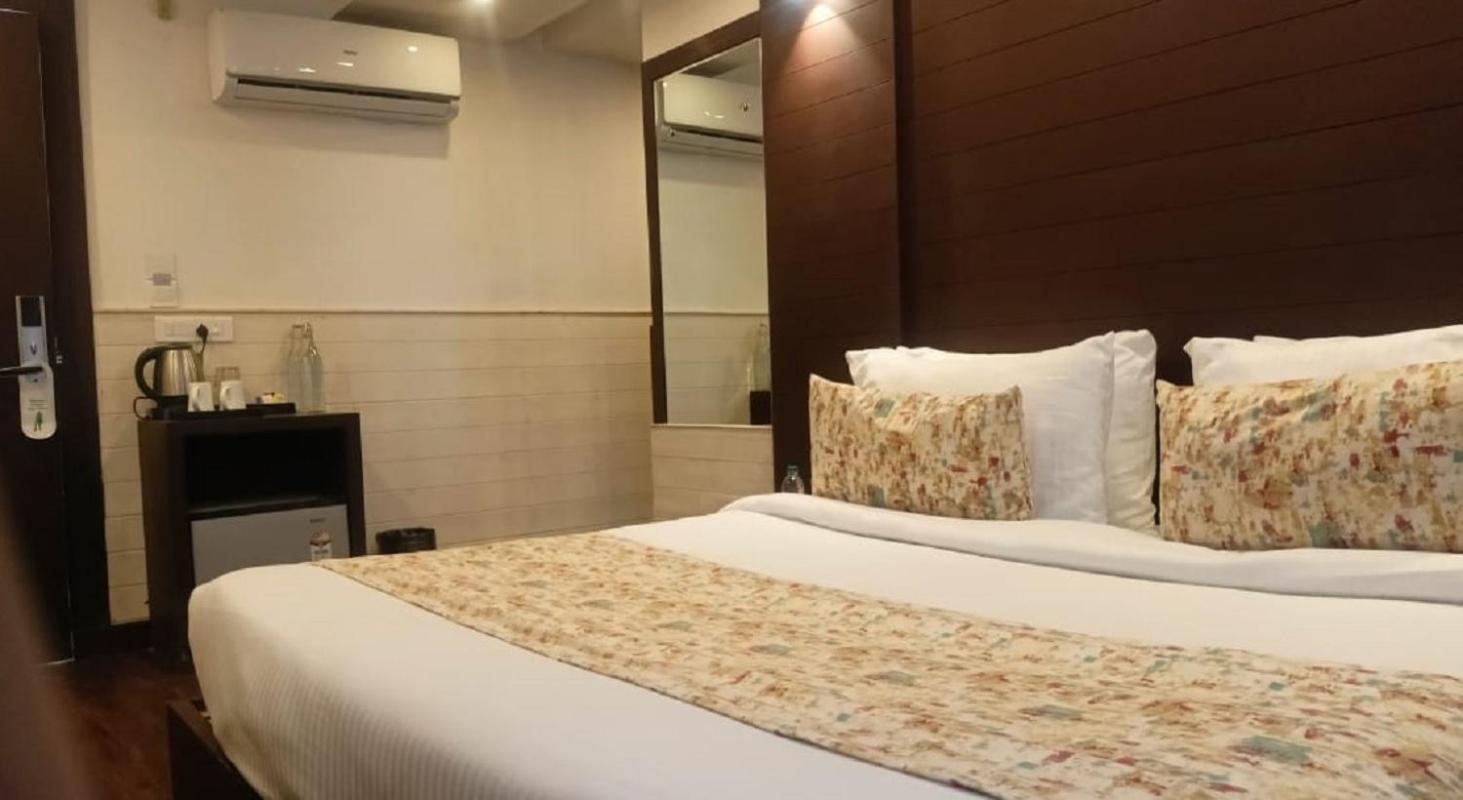 Yashshree Mussoorie Mall Road Ngoại thất bức ảnh