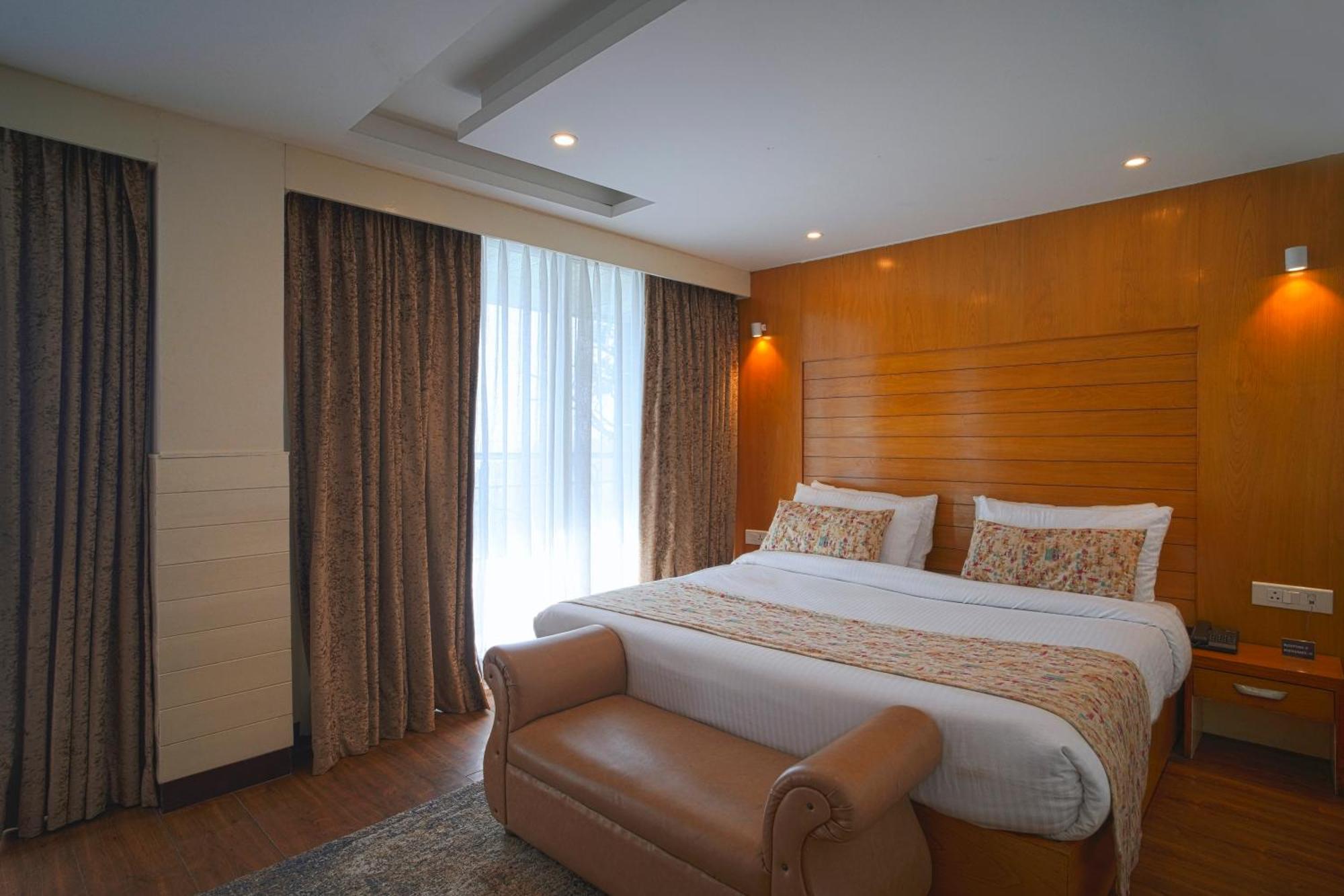 Yashshree Mussoorie Mall Road Ngoại thất bức ảnh